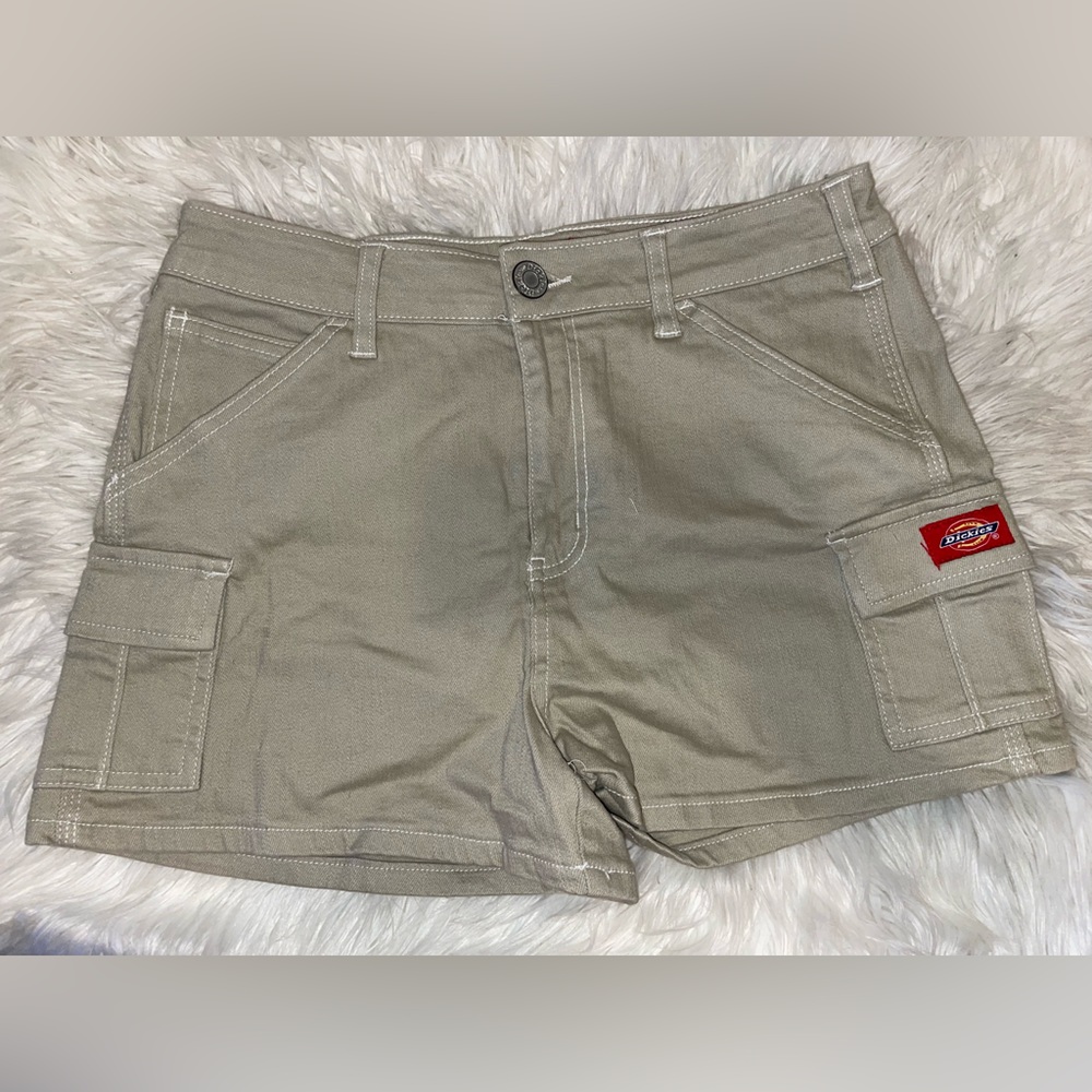 Cute Dickies shorts